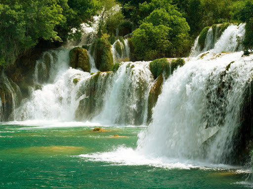 Krka waterfalls, Villa Giove, Solta, with heated pool, near the sea Grohote