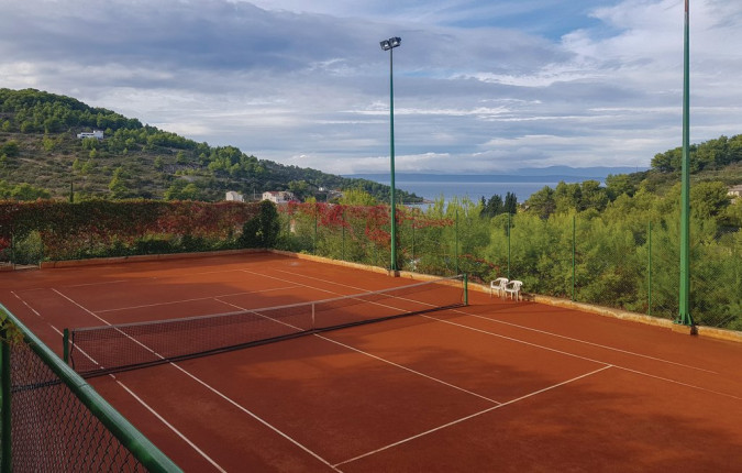 Tennisplatz Stomorska, Villa Giove, Solta, mit beheiztem Pool, nahe dem Meer Grohote