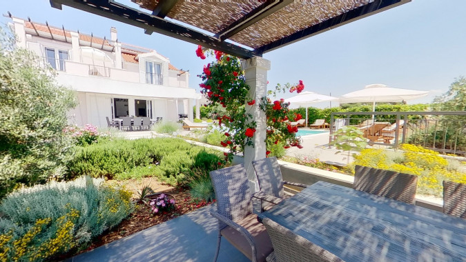 Villa Giove, Solta, mit beheiztem Pool, nahe dem Meer Grohote