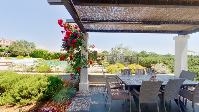 Villa Giove, Solta, mit beheiztem Pool, nahe dem Meer Grohote