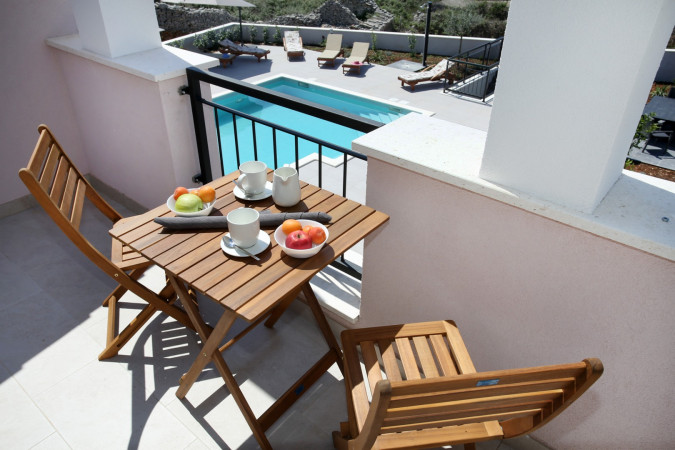 Villa Giove, Solta, mit beheiztem Pool, nahe dem Meer Grohote
