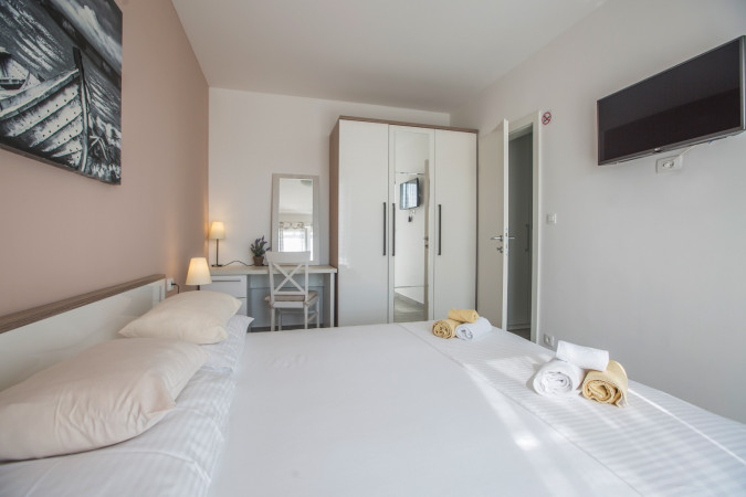 Villa Giove, Solta, mit beheiztem Pool, nahe dem Meer Grohote