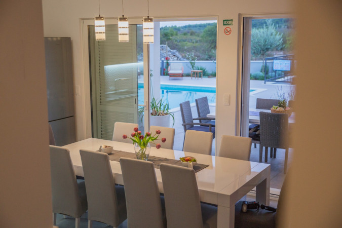 Innere, Villa Giove, Solta, mit beheiztem Pool, nahe dem Meer Grohote