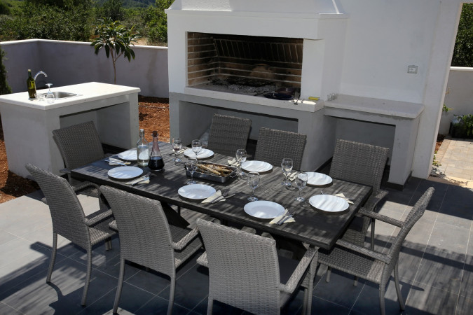 Au&szlig;en, Villa Giove, Solta, mit beheiztem Pool, nahe dem Meer Grohote