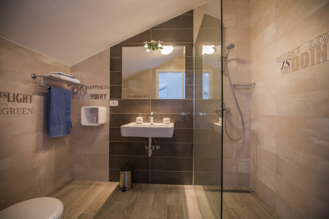 Villa Giove, Solta, mit beheiztem Pool, nahe dem Meer Grohote