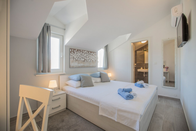 Villa Giove, Solta, mit beheiztem Pool, nahe dem Meer Grohote