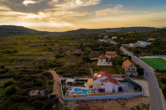 Au&szlig;en, Villa Giove, Solta, mit beheiztem Pool, nahe dem Meer Grohote