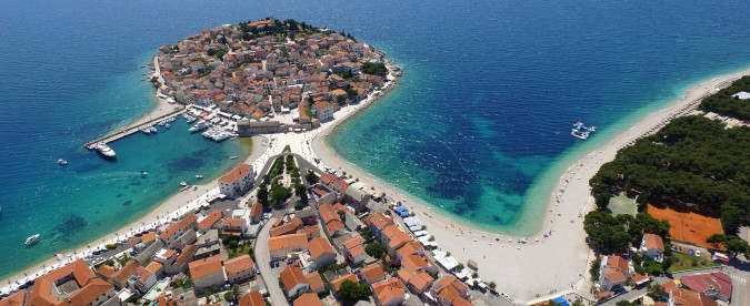 Besuchen Sie Primo&scaron;ten i Trogir, Villa Giove, Solta, mit beheiztem Pool, nahe dem Meer Grohote
