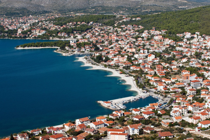 Besuchen Sie Primo&scaron;ten i Trogir, Villa Giove, Solta, mit beheiztem Pool, nahe dem Meer Grohote